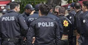 Polis olmak